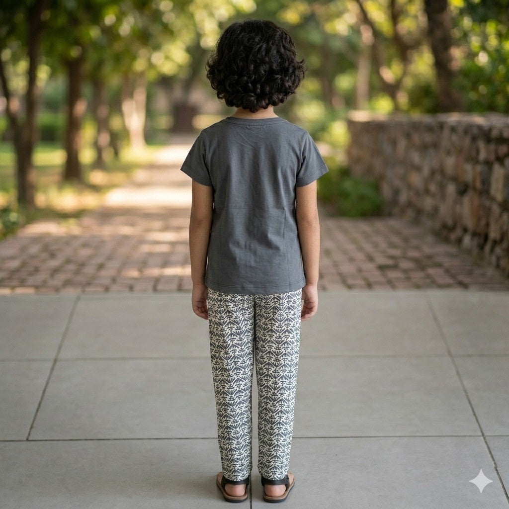 Grey Sweet Printed Half Sleeves Kids Suit